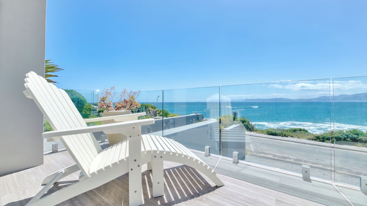 Photo of Patio Balcony in De Kelders