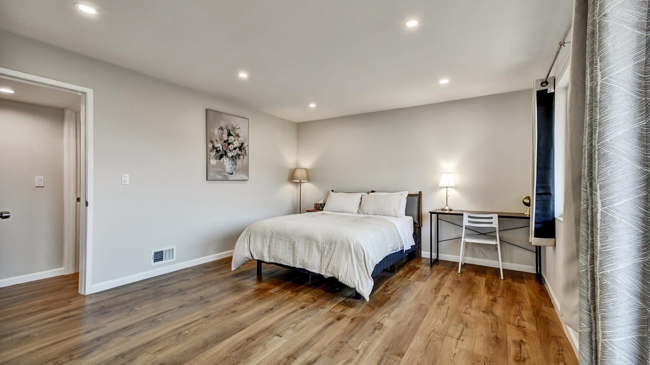 Photo of Bedroom in Sharp Park