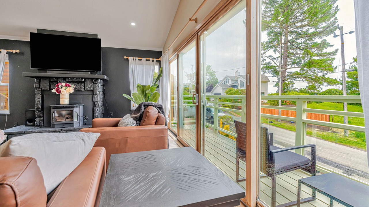 Photo of Livingroom in El Granada