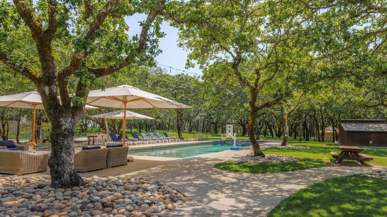 Photo of Outdoor in Kenwood