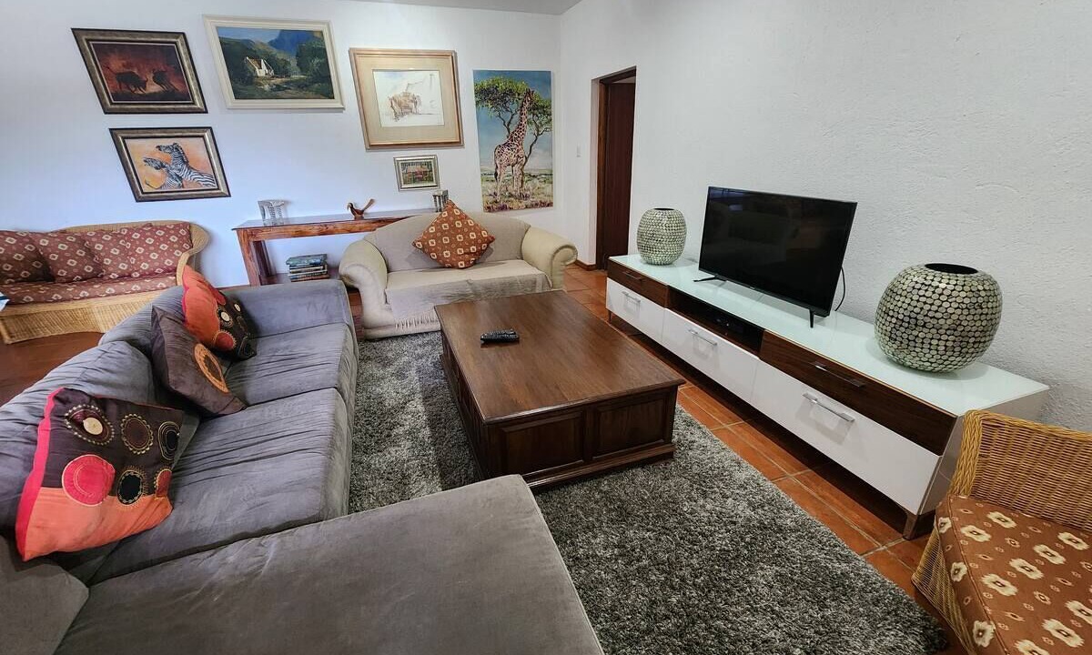 Photo of Livingroom in White River