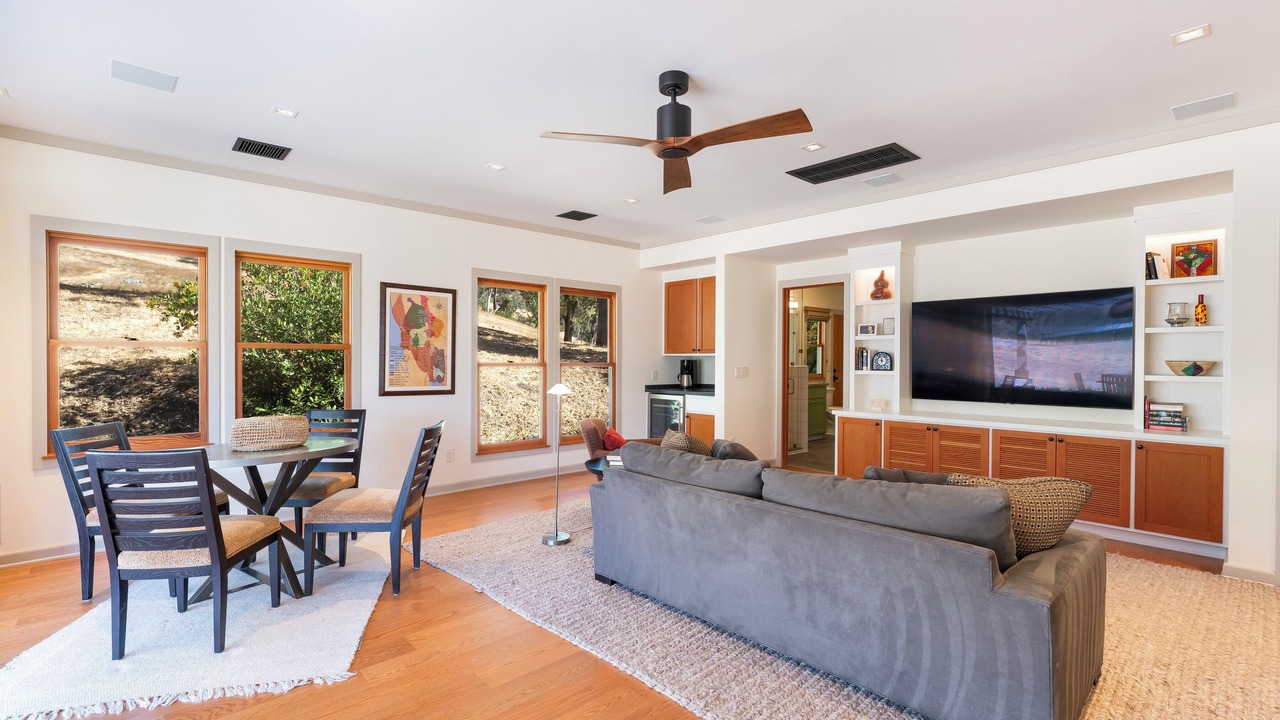 Photo of Livingroom in Geyserville
