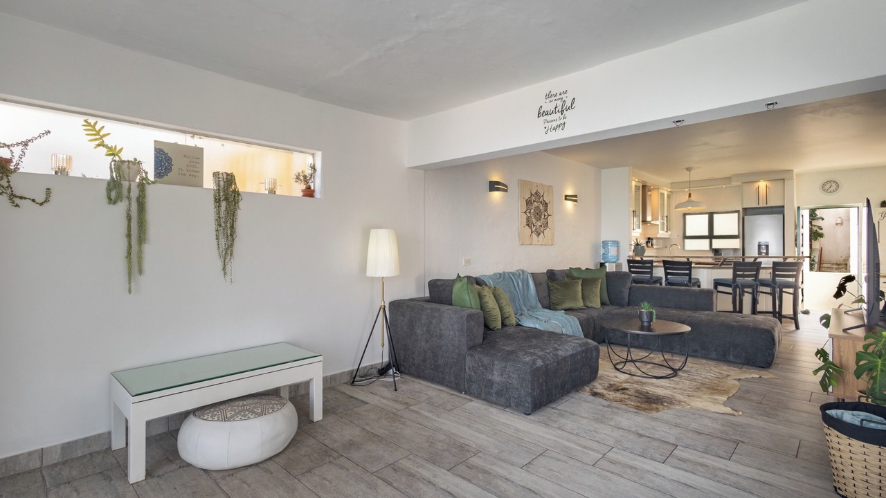 Photo of Livingroom in Shaka's Rock