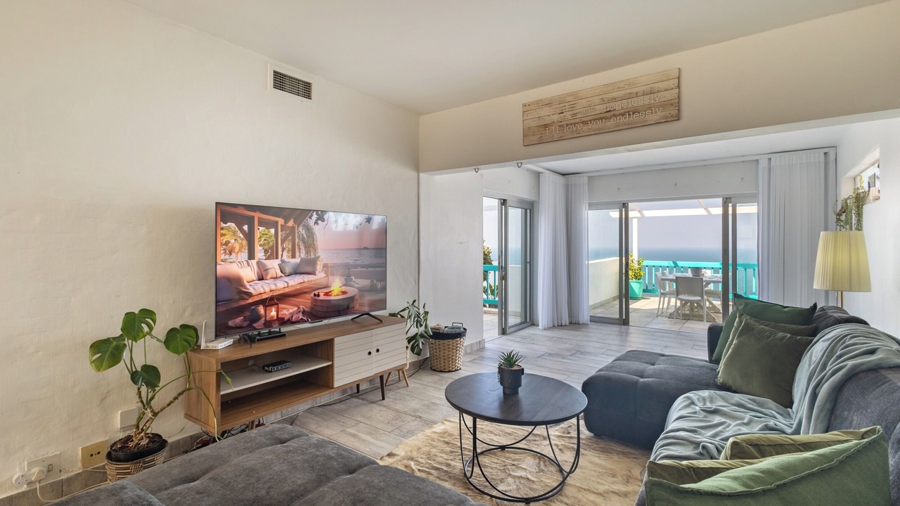 Photo of Livingroom in Shaka's Rock