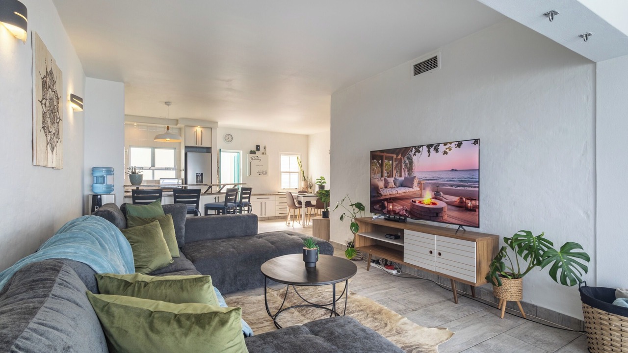 Photo of Livingroom in Shaka's Rock