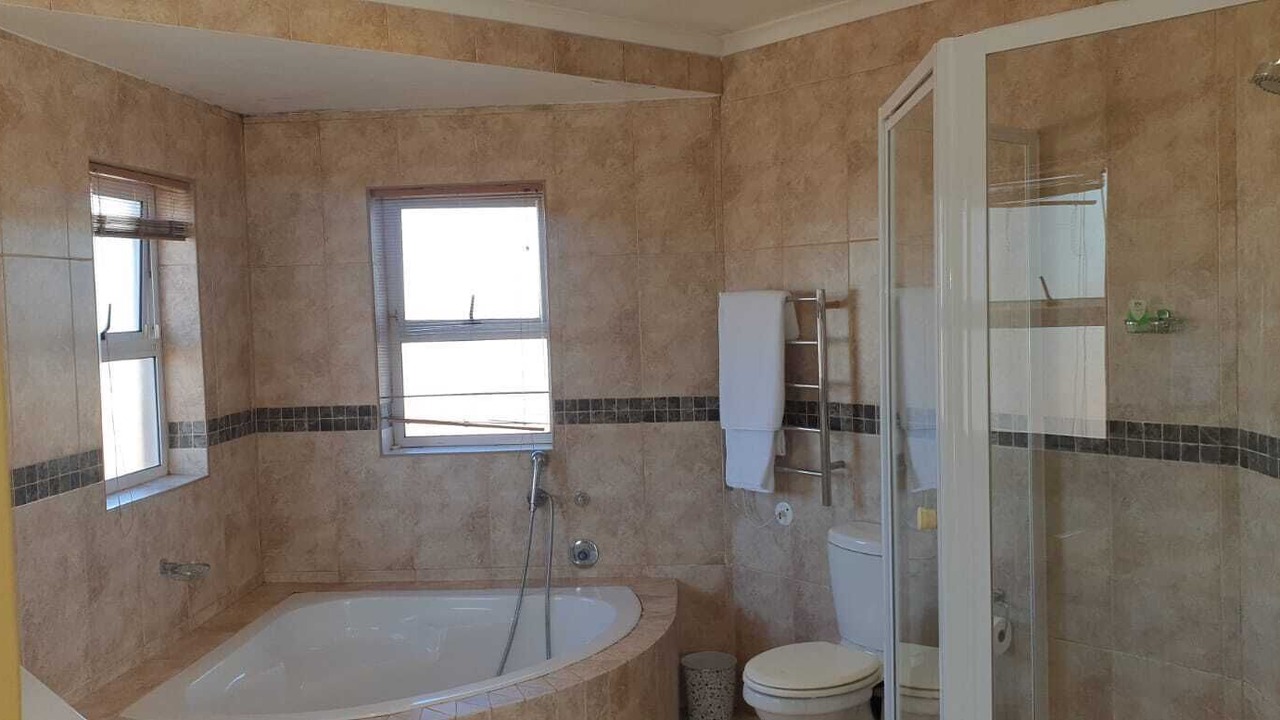 Photo of Bathroom in Bloubergstrand