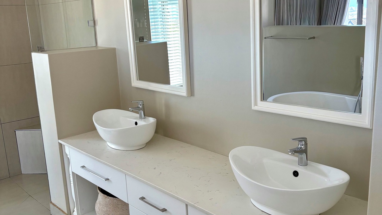 Photo of Bathroom in Helderberg Rural