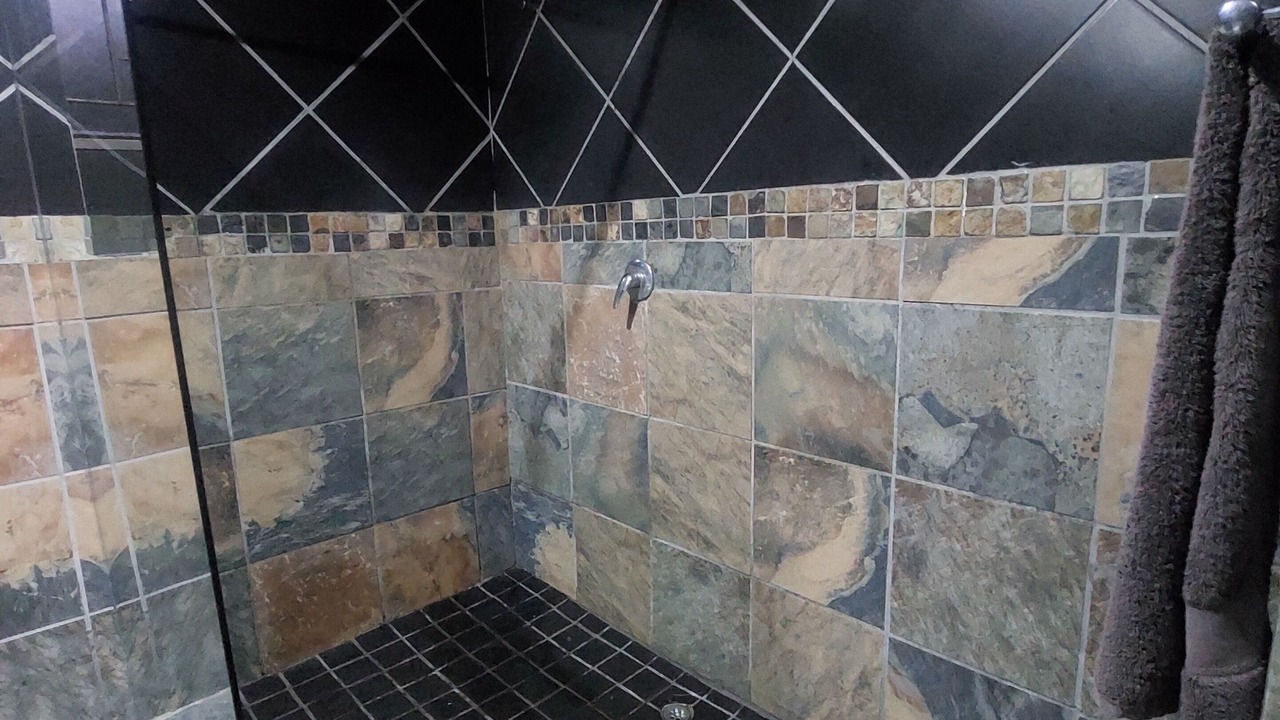 Photo of Bathroom in Greater Johannesburg Metropolitan Area