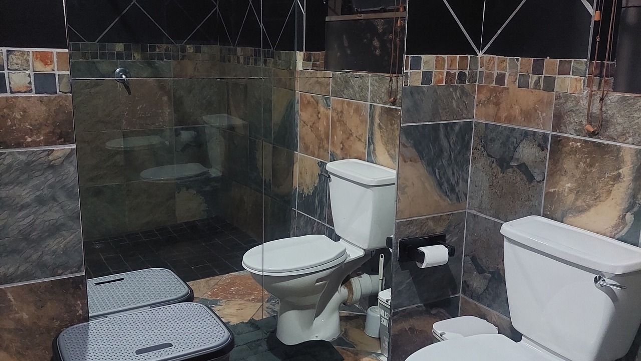 Photo of Bathroom in Greater Johannesburg Metropolitan Area