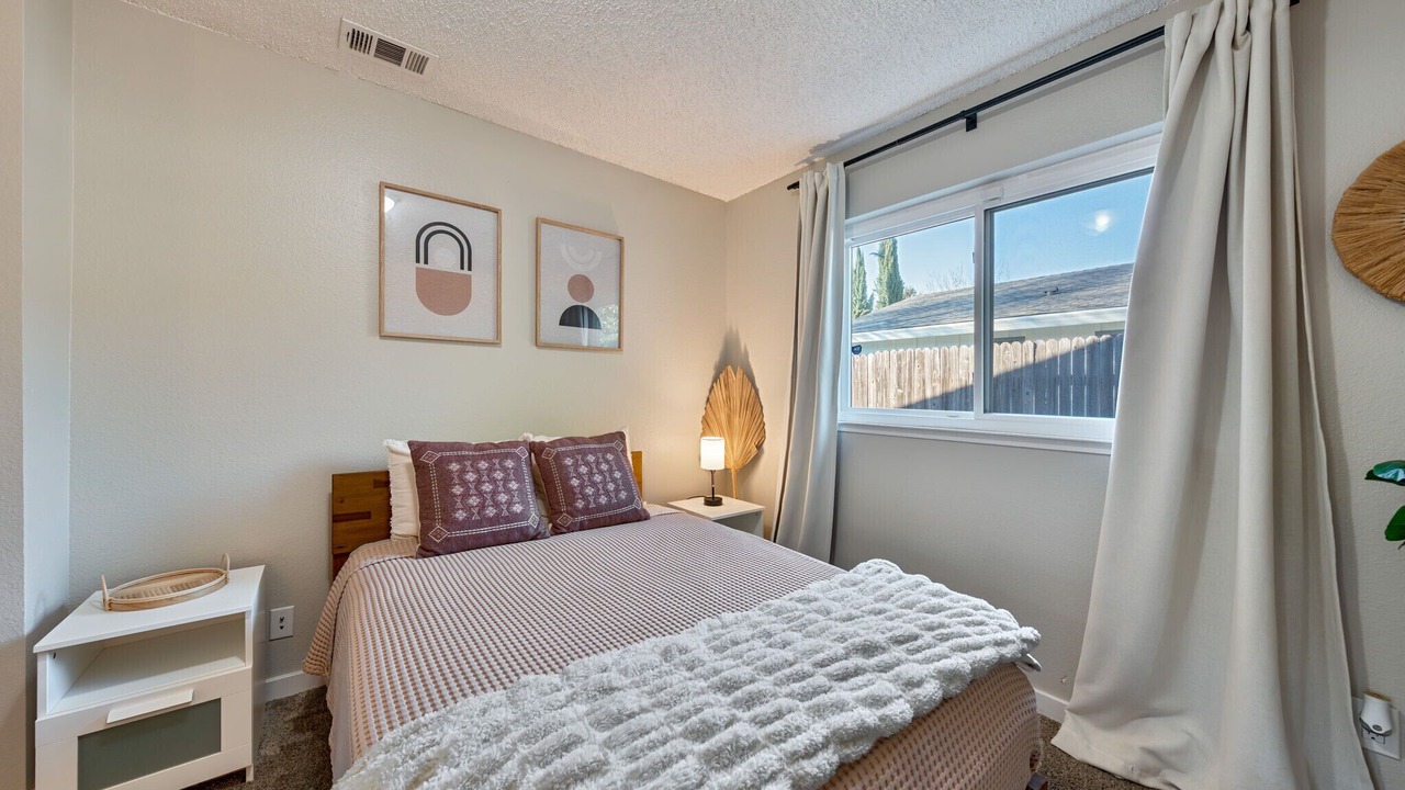 Photo of Bedroom in South Natomas