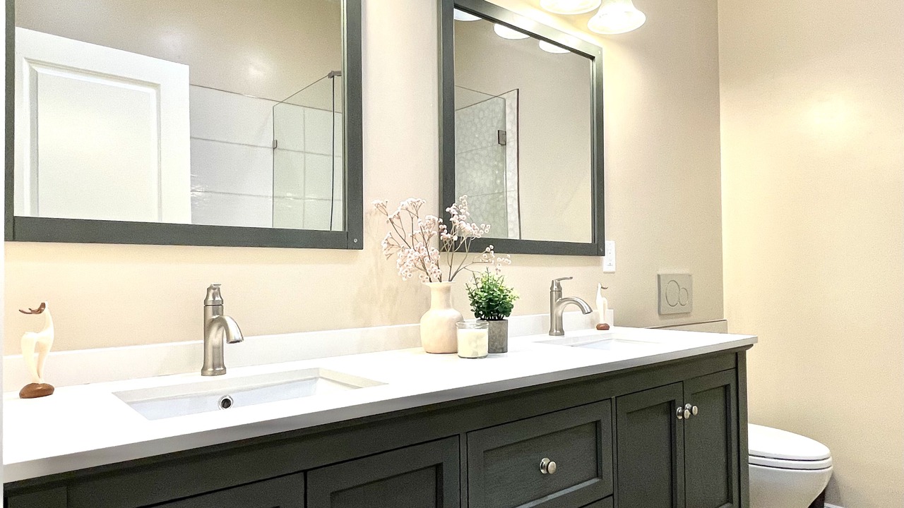 Photo of Bathroom in Visitacion Valley