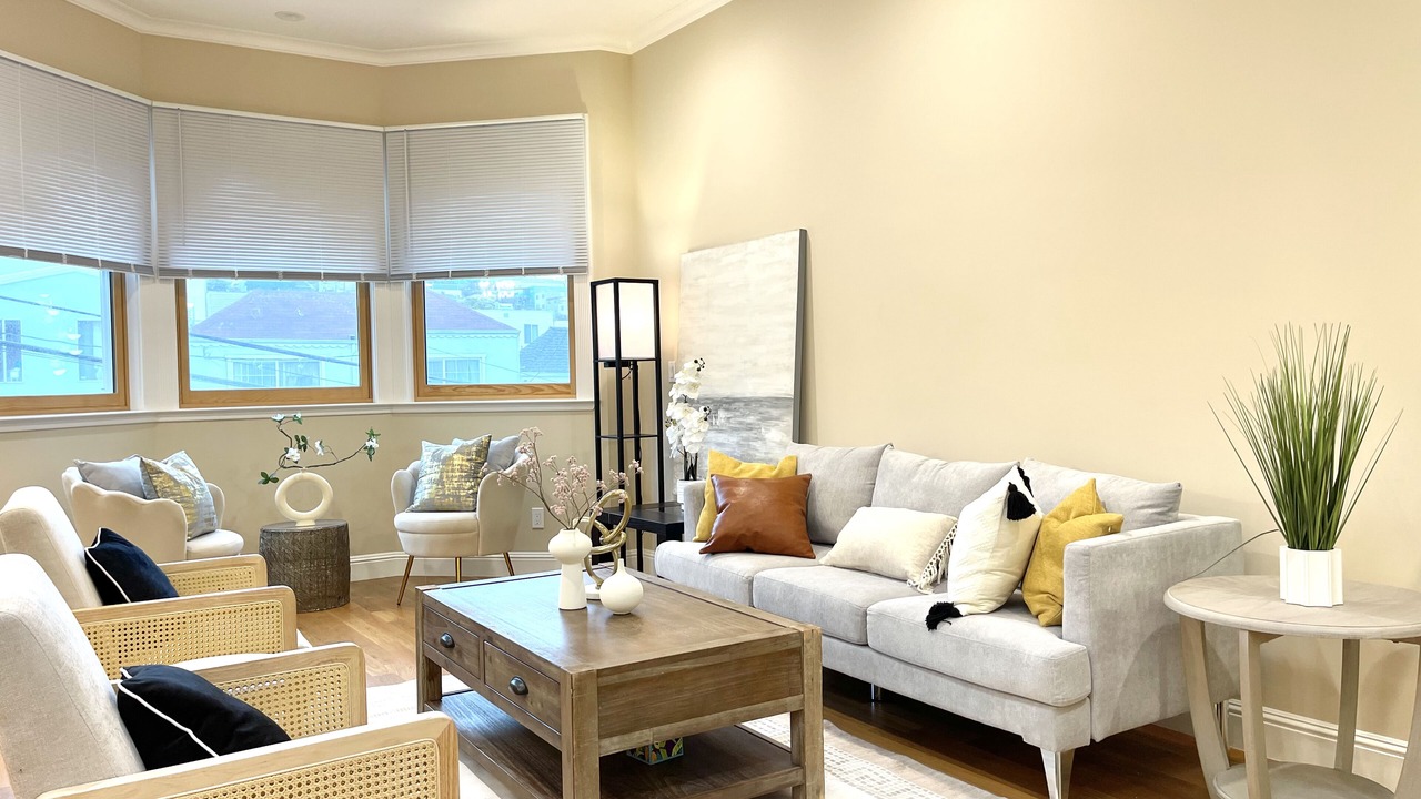 Photo of Livingroom in Visitacion Valley