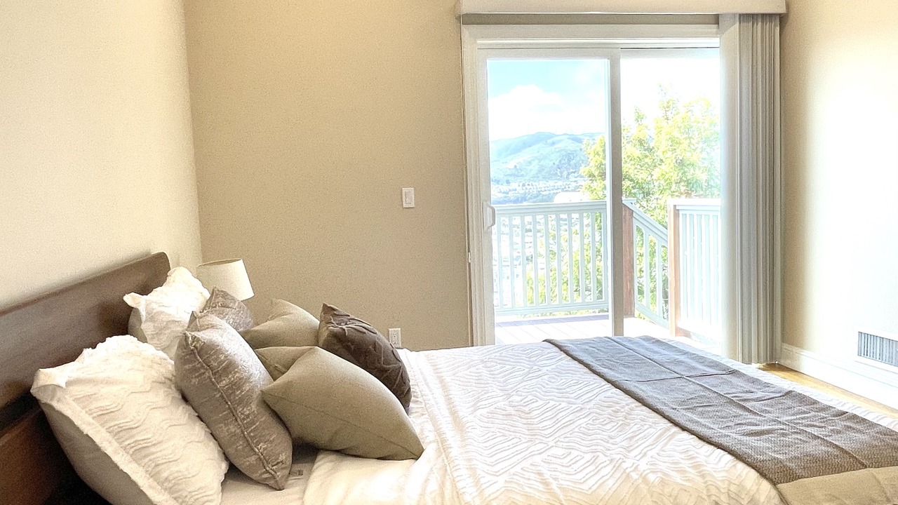 Photo of Bedroom in Visitacion Valley