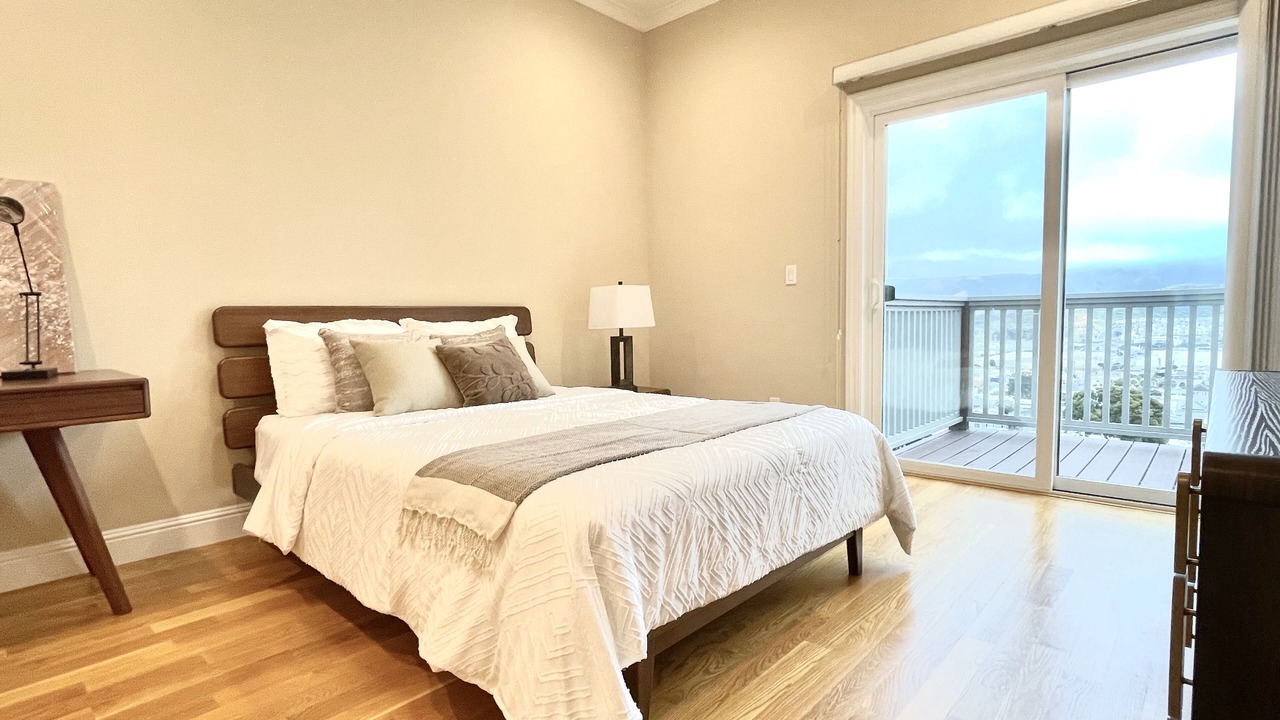 Photo of Bedroom in Visitacion Valley