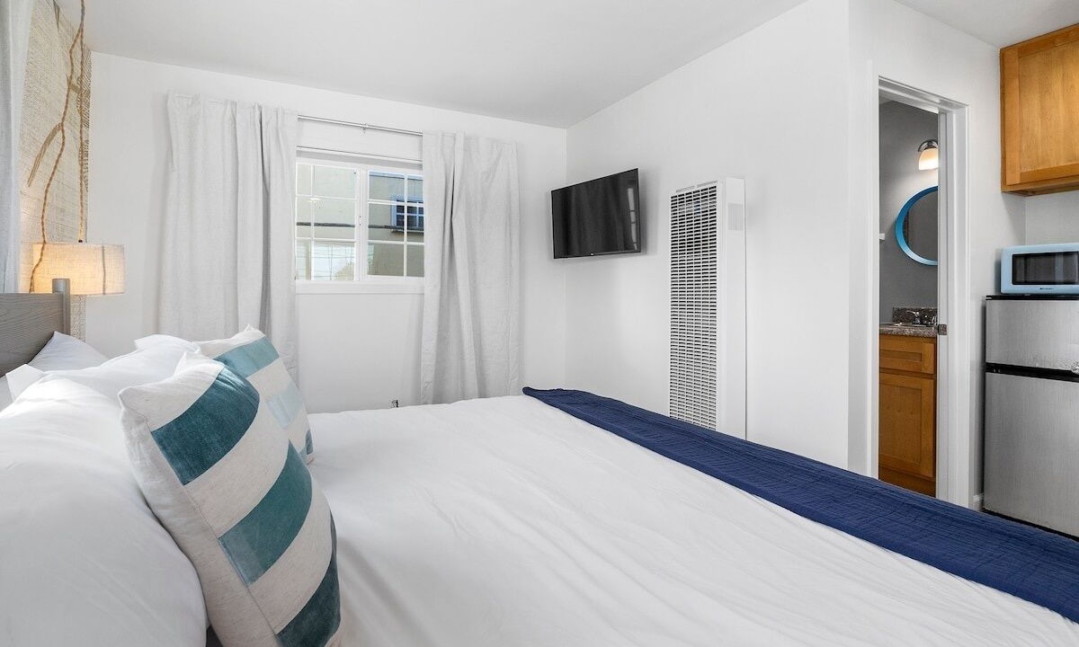 Photo of Bedroom in Eastside Santa Cruz
