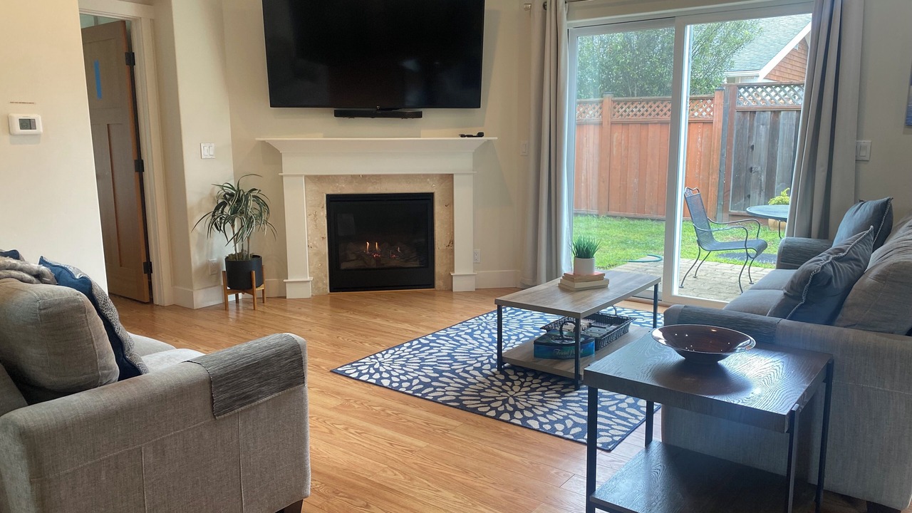 Photo of Livingroom in Moss Beach