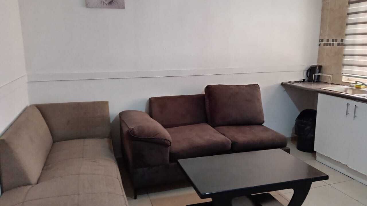 Photo of Livingroom in Greater Johannesburg Metropolitan Area