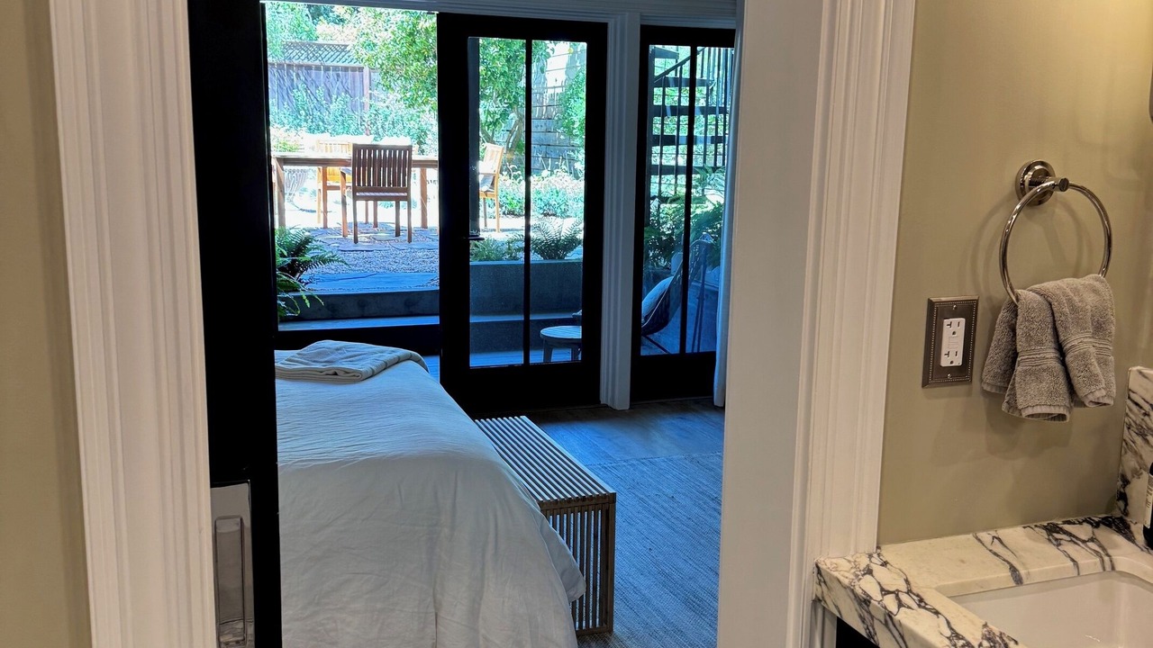 Photo of Bedroom in Lower Pacific Heights