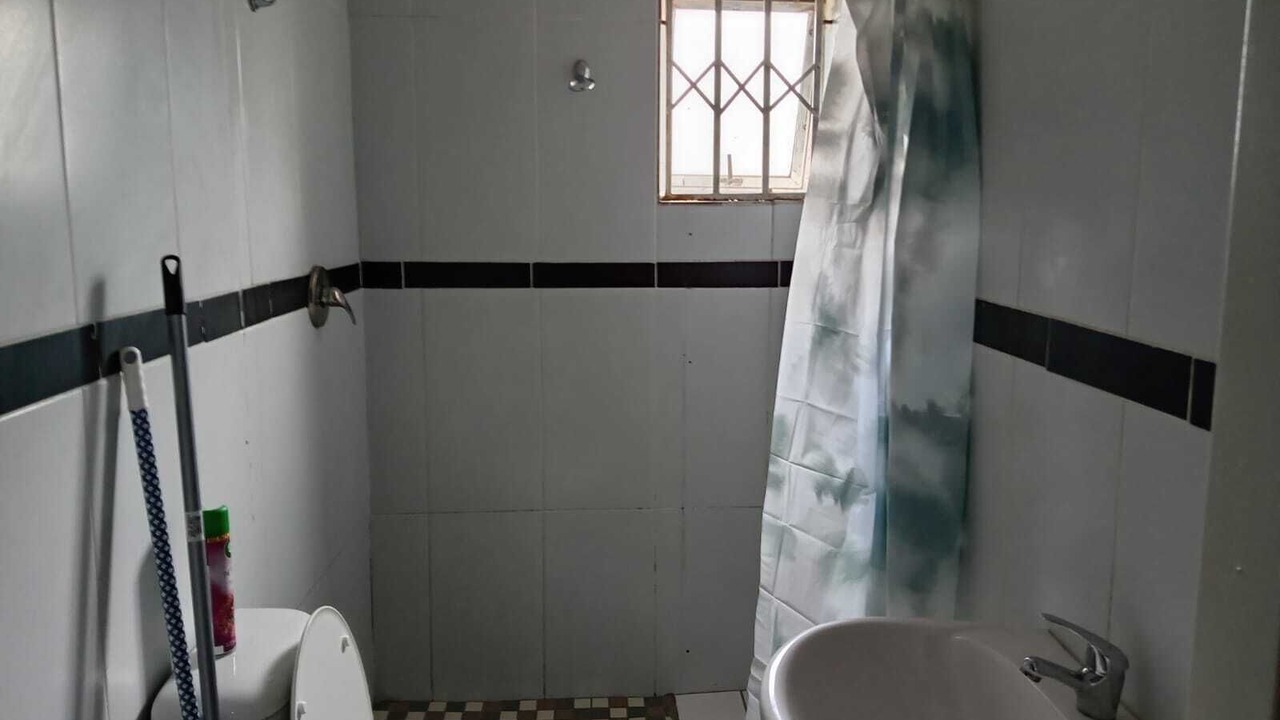 Photo of Bathroom in Greater Johannesburg Metropolitan Area