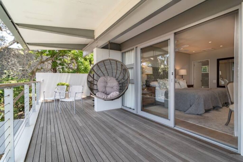 Photo of Patio Balcony in Selection Beach