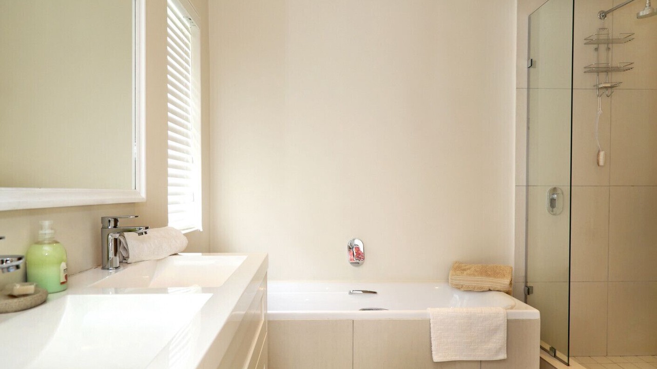 Photo of Bathroom in Eastcliff