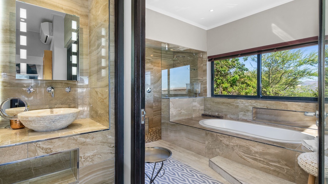 Photo of Bathroom in Strand