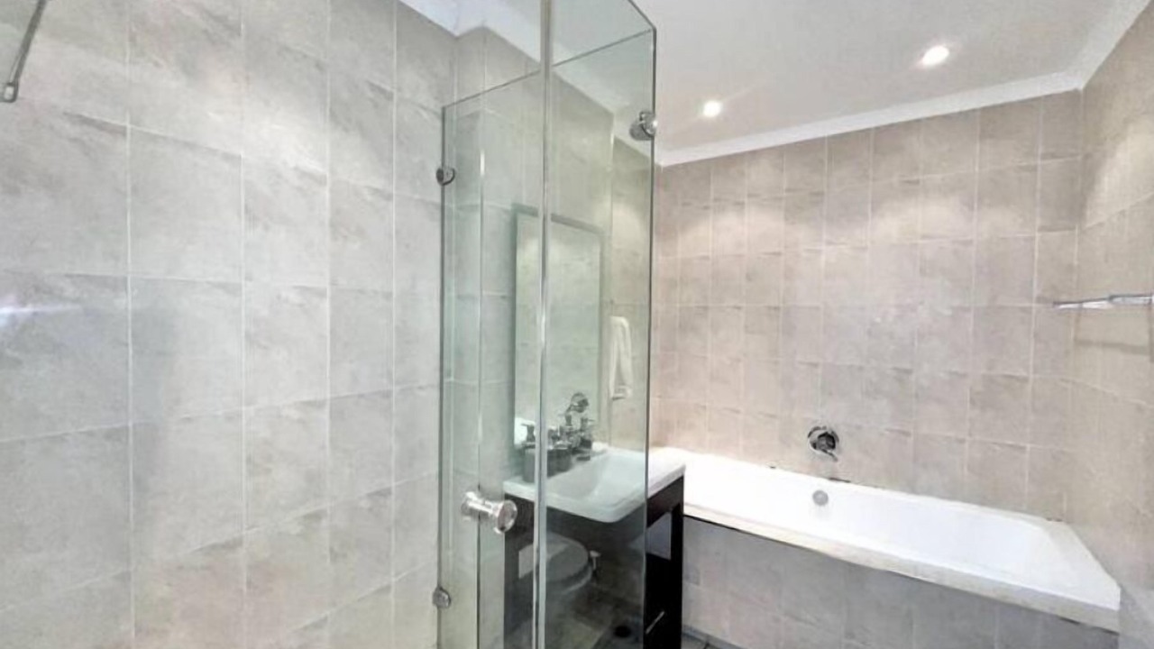 Photo of Bathroom in Hillhead