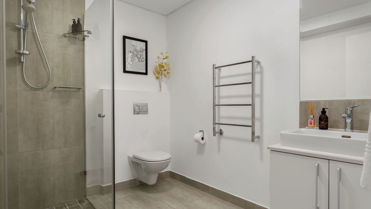 Photo of Bathroom in Flora Park