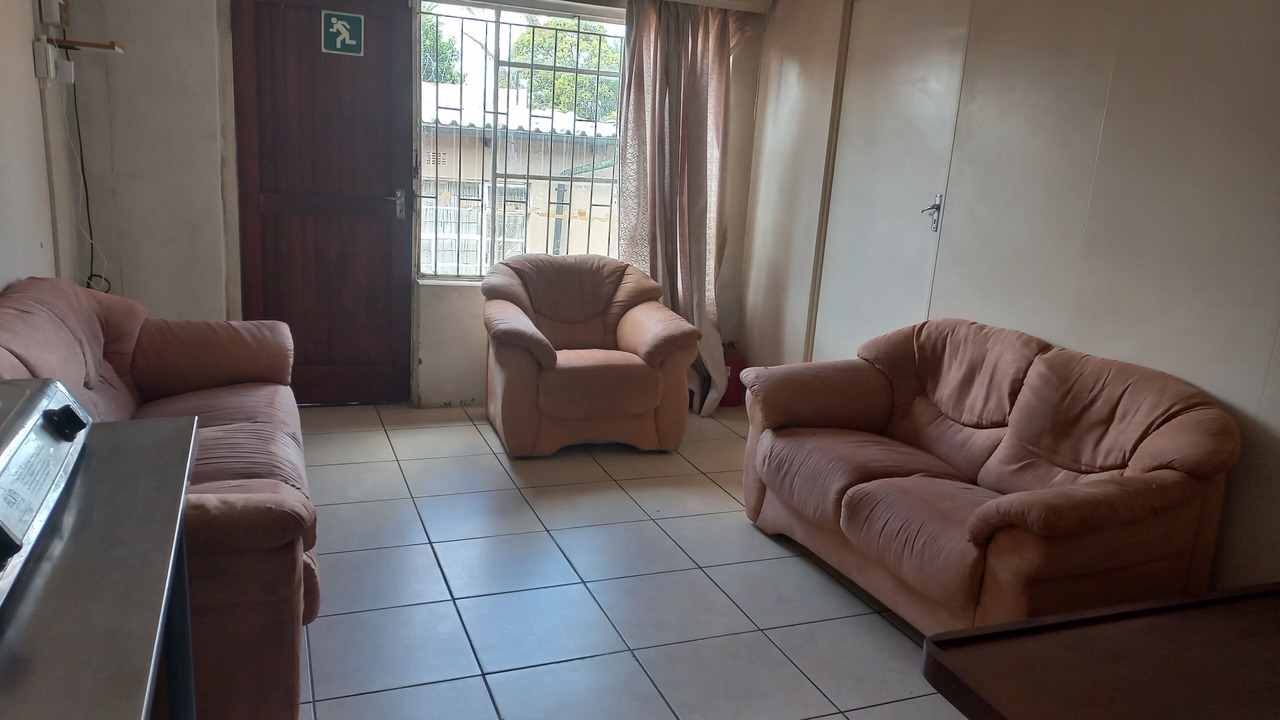 Photo of Livingroom in Greater Johannesburg Metropolitan Area