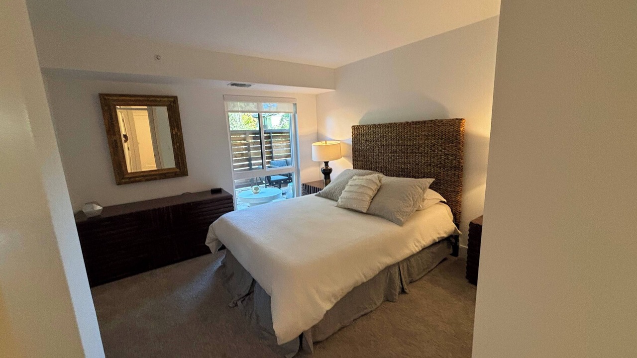Photo of Bedroom in Sharon Heights