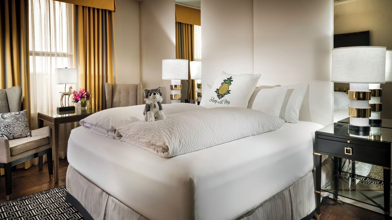 Photo of Bedroom in Theater District