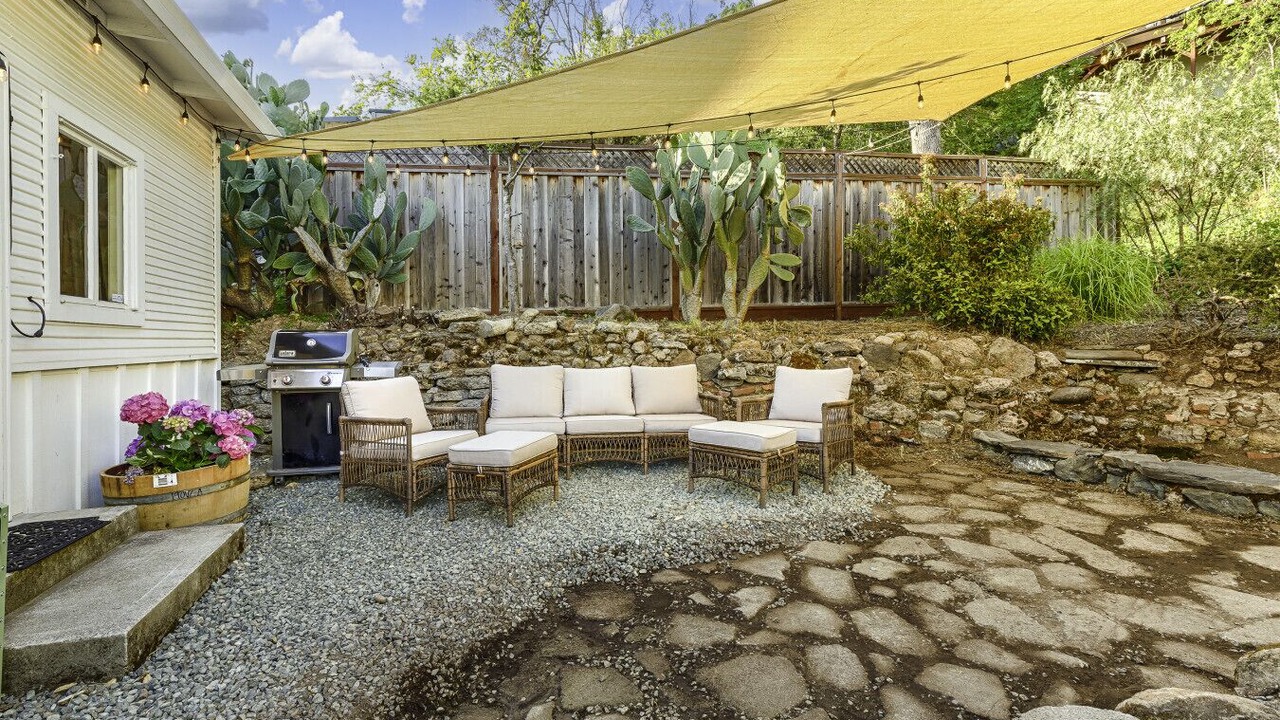 Photo of Patio Balcony in Fetters Hot Springs-Agua Caliente