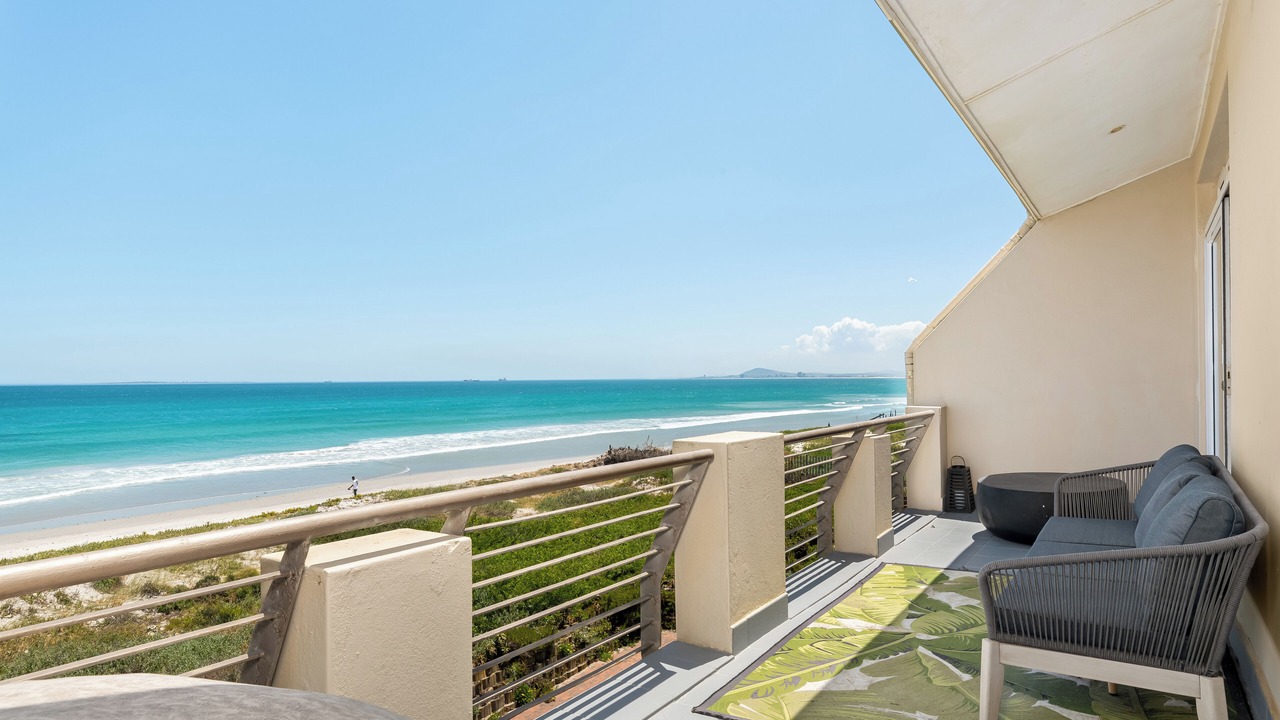 Photo of Outdoor in Lagoon Beach