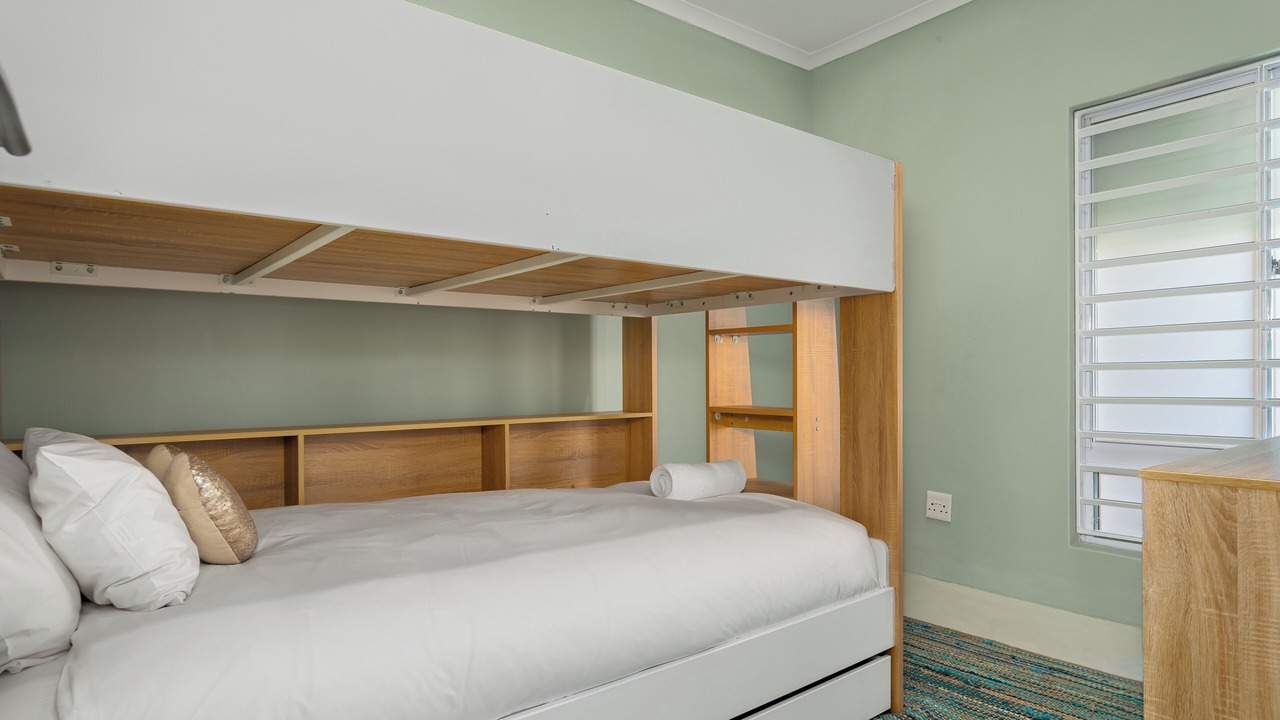 Photo of Bedroom in Lagoon Beach