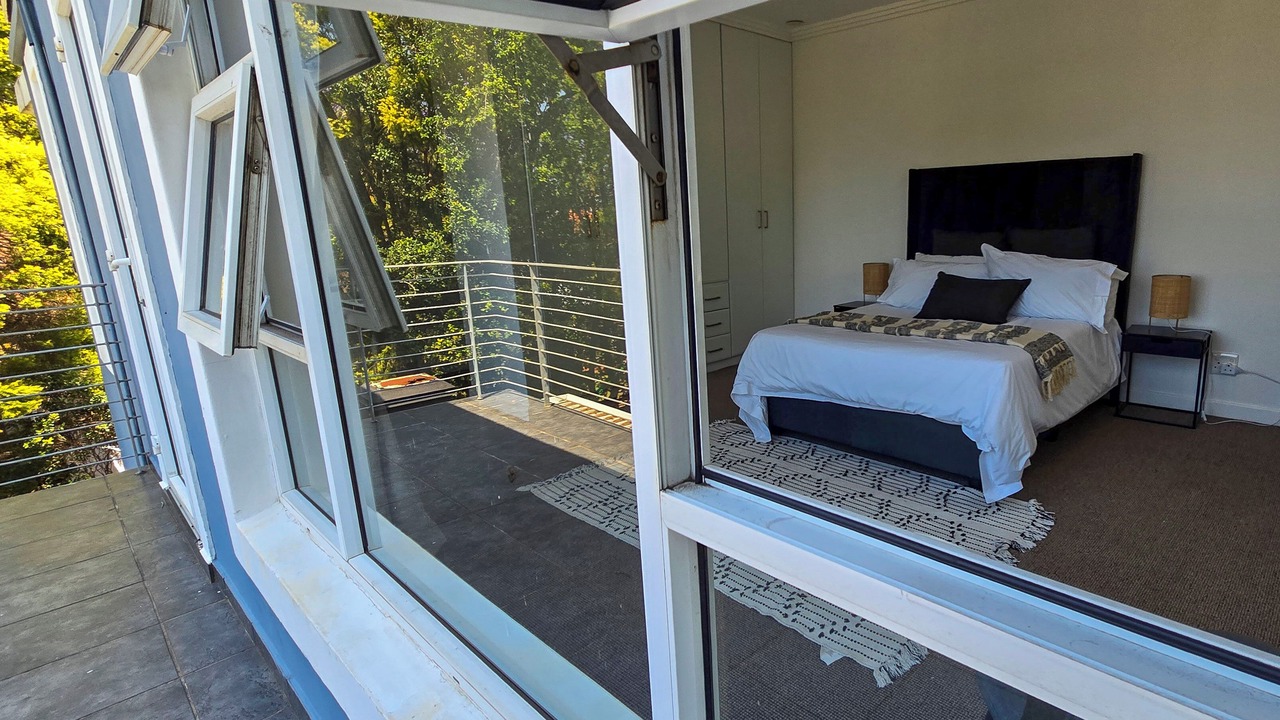 Photo of Bedroom in Berea