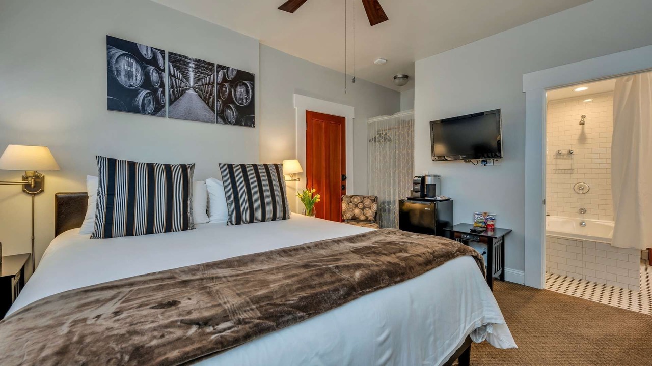 Photo of Bedroom in Calistoga