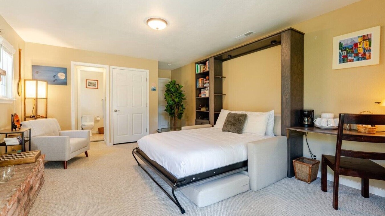 Photo of Bedroom in Aptos