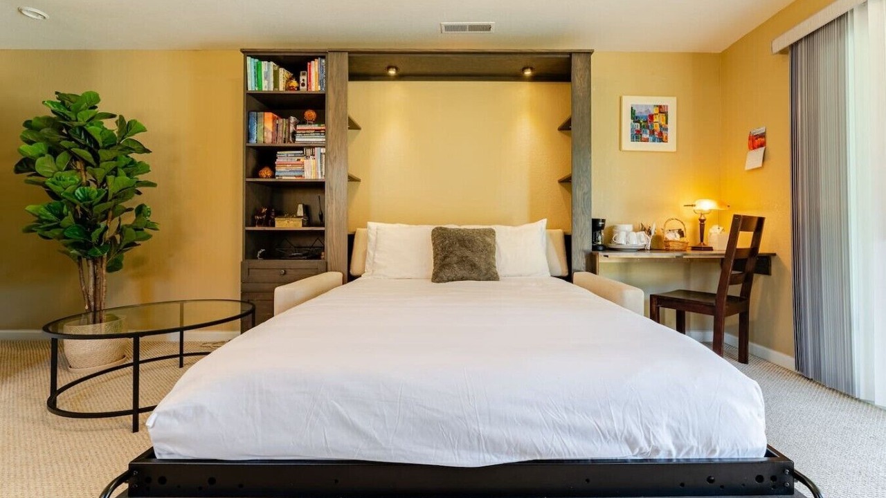 Photo of Bedroom in Aptos