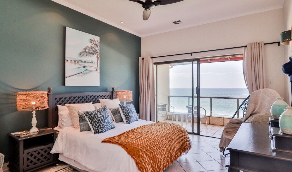 Photo of Bedroom in Tinley Manor
