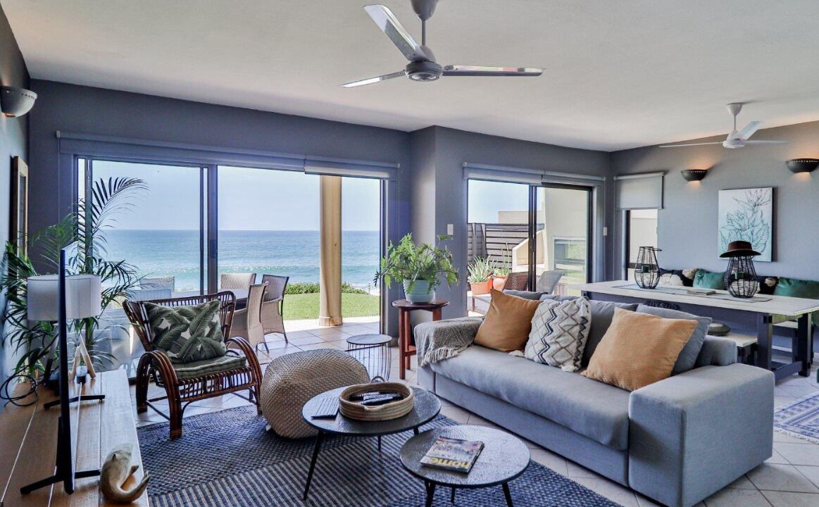 Photo of Livingroom in Tinley Manor