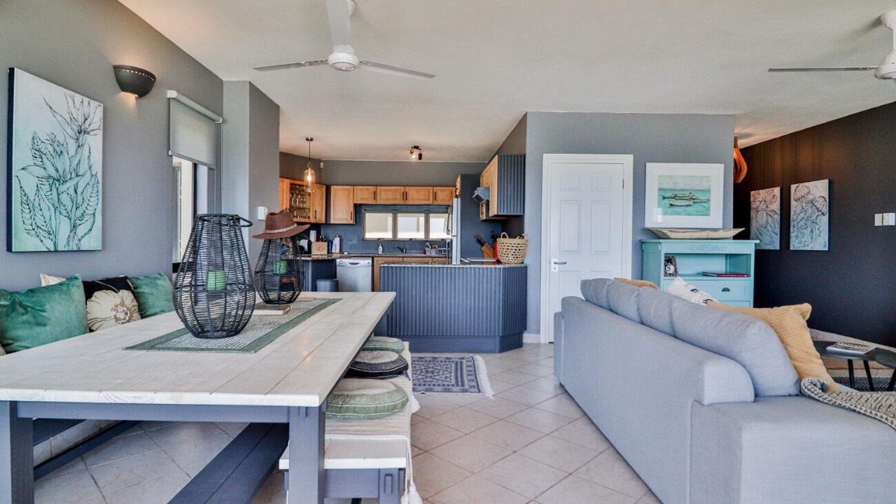 Photo of Livingroom in Tinley Manor