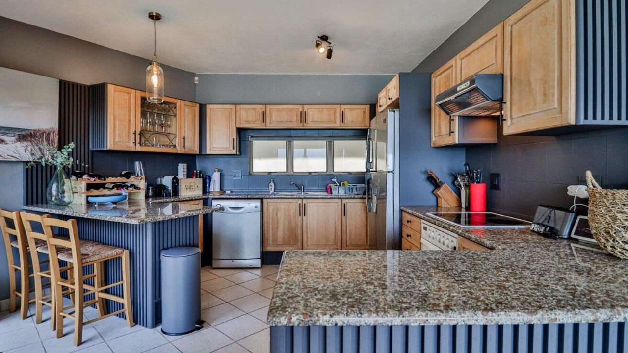 Photo of Kitchen in Tinley Manor