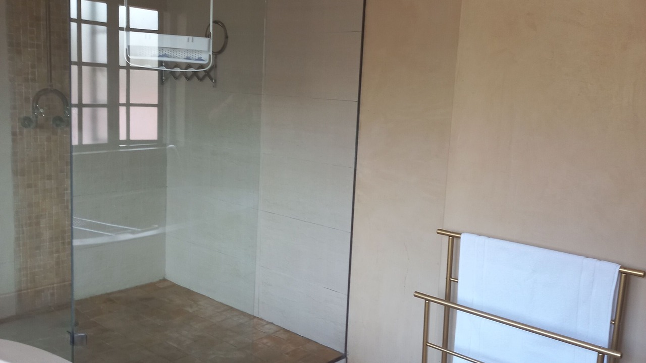 Photo of Bathroom in Greater Johannesburg Metropolitan Area