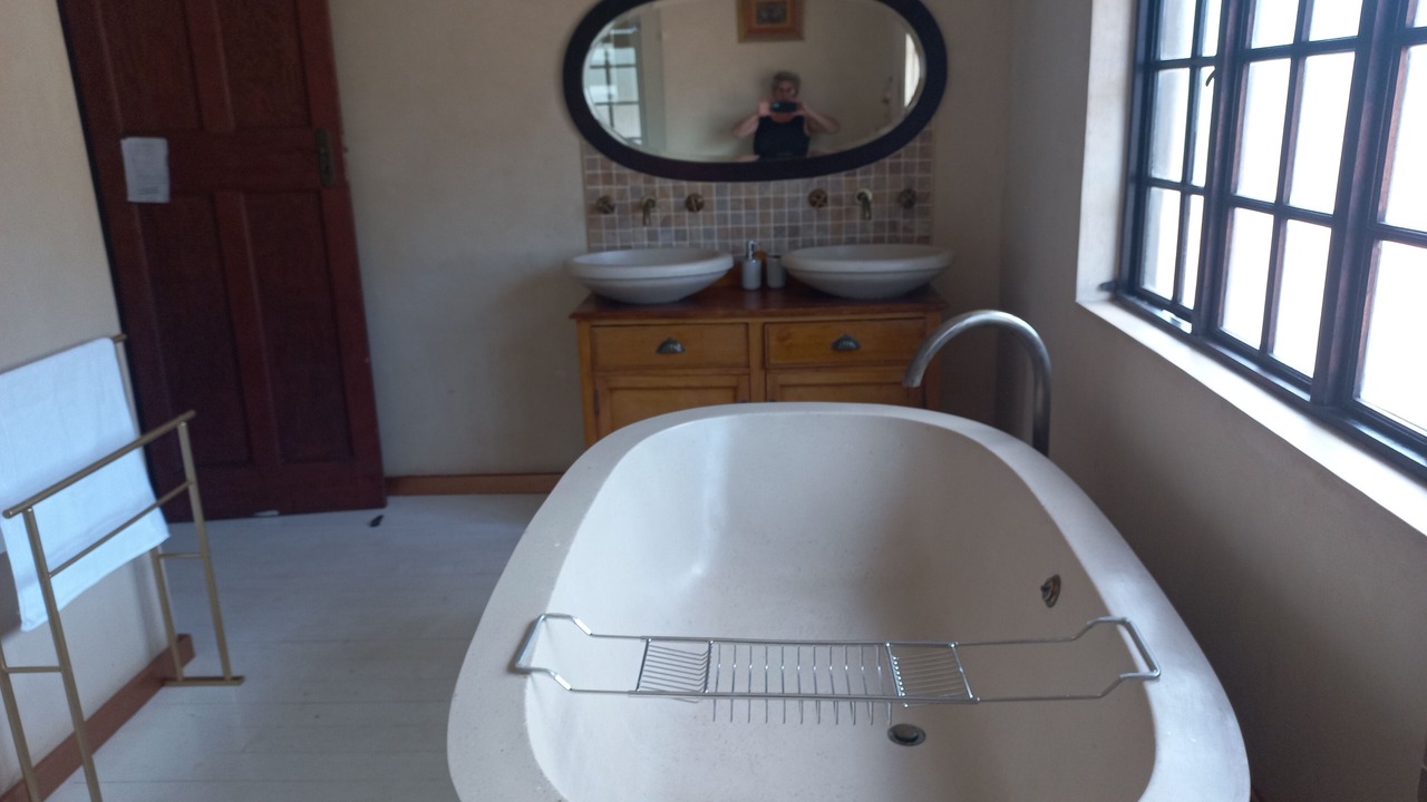 Photo of Bathroom in Greater Johannesburg Metropolitan Area