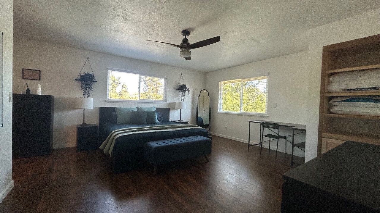 Photo of Bedroom in Arden-Arcade