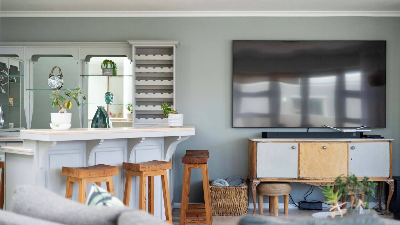 Photo of Livingroom in Scott Estate