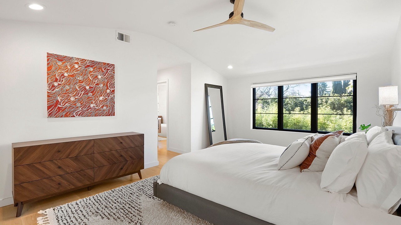 Photo of Bedroom in Allied Arts
