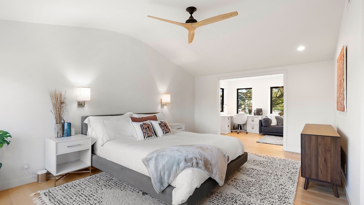 Photo of Bedroom in Allied Arts