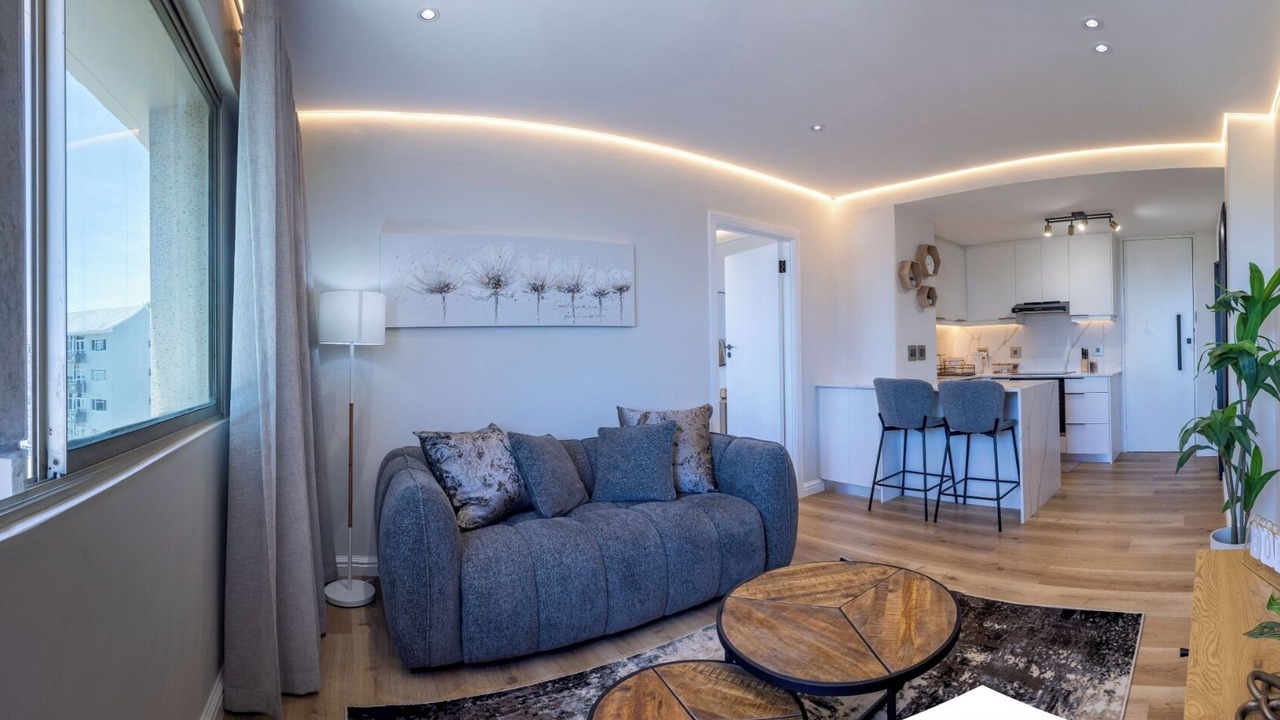 Photo of Livingroom in Three Anchor Bay