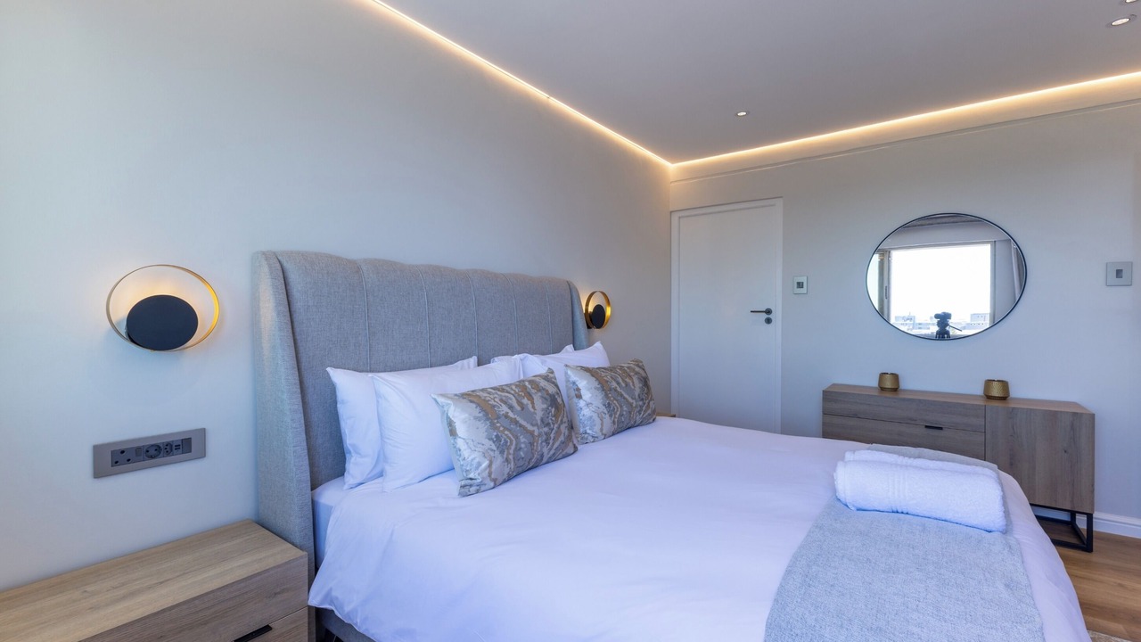 Photo of Bedroom in Three Anchor Bay